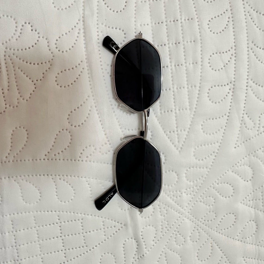 ALDO SUN GLASSES